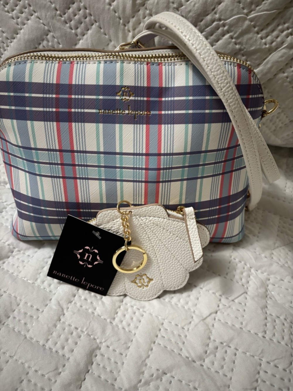 NWT🌺 $15 SALE Nanette Lepore Ivory Plaid Crossbody Bag & zipper cash key chain